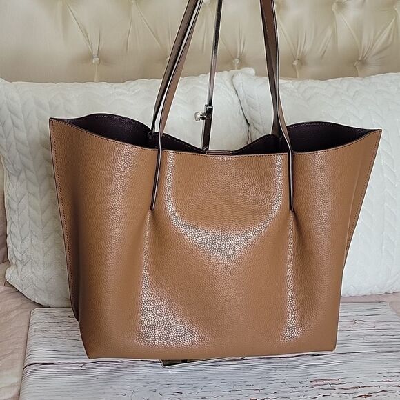 MICHAEL KORS Large Pebble Grained Tote Bag - Picture 7 of 16